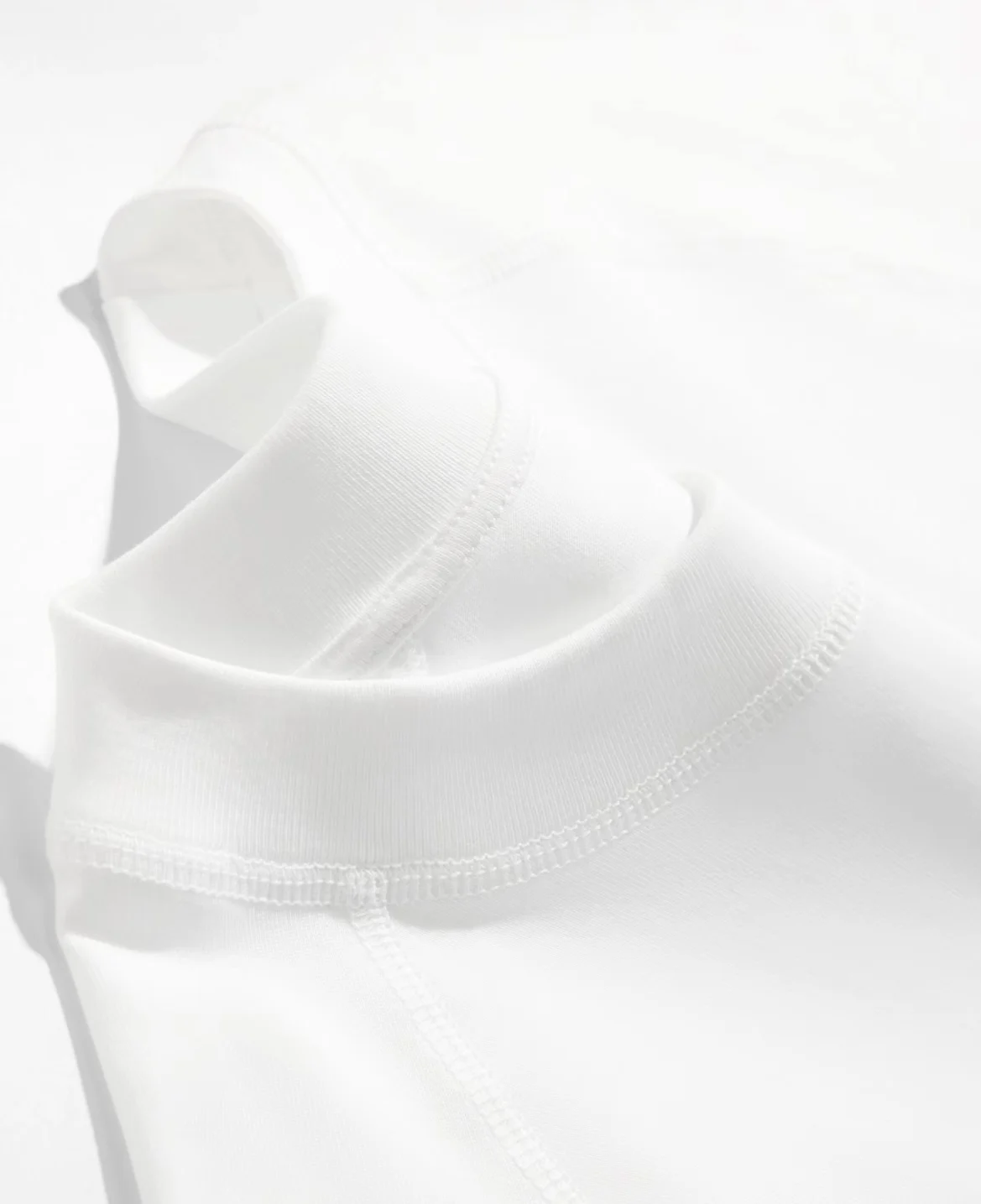 ヘルニア手術　面白い回復Tシャツ　術後患者　早く良くなってね - Medical Wellness & Spa Werona のレビューと価格
